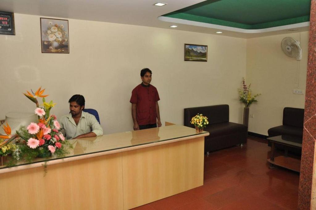 Hotelpearlinn Bangalore Exteriör bild